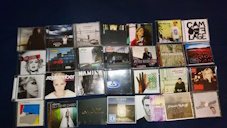 ein paar CDs, im Regal sind noch ein paar ;-) ein paar CDs, im Regal sind noch ein paar ;-)